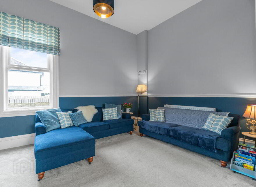 256 Ravenhill Road, Belfast, BT6 8GJ