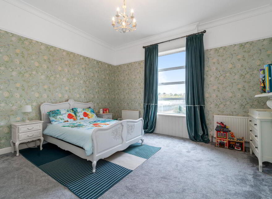 256 Ravenhill Road, Belfast, BT6 8GJ