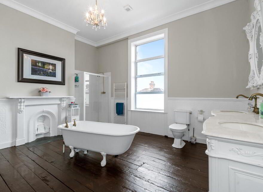 256 Ravenhill Road, Belfast, BT6 8GJ