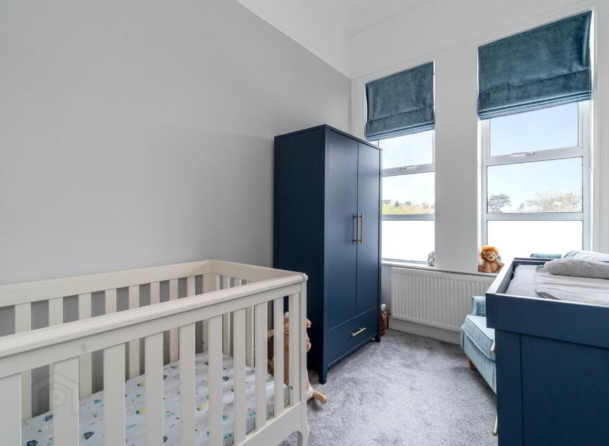 256 Ravenhill Road, Belfast, BT6 8GJ