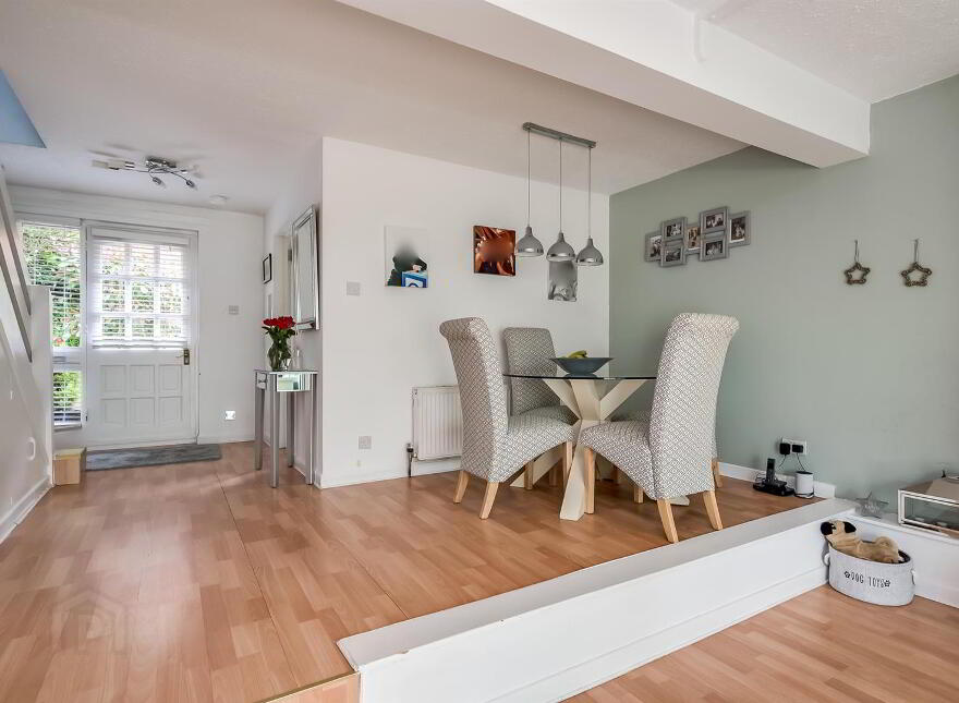 6 Knightsbridge Mews, Belfast, BT9 5EW