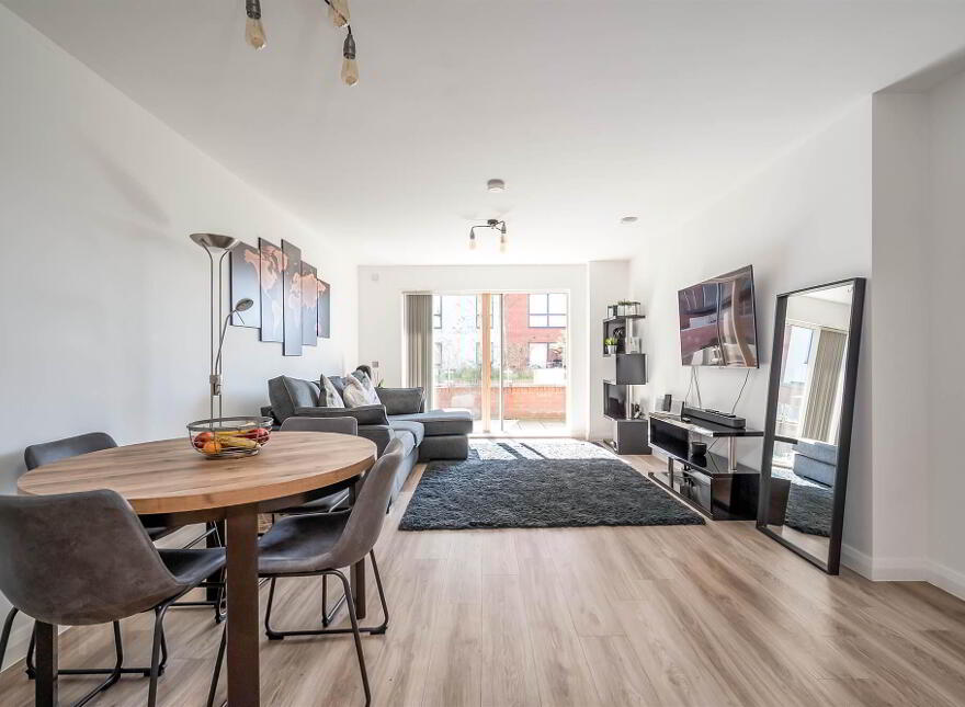 Apt 2.01 Portland, 88 55 Ormeau Road, Belfast, BT7 1FD