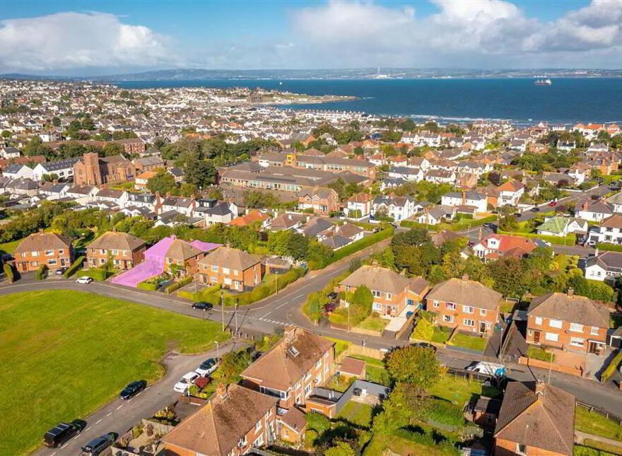 8 Churchill Park, Bangor, BT20 5RL