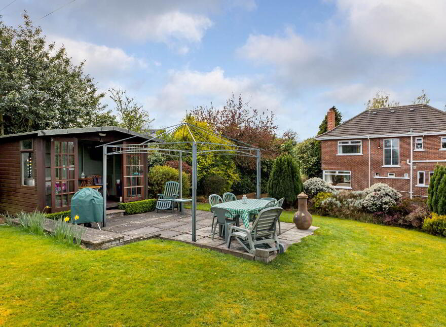 109 Saintfield Road, Lisburn, BT27 5PA