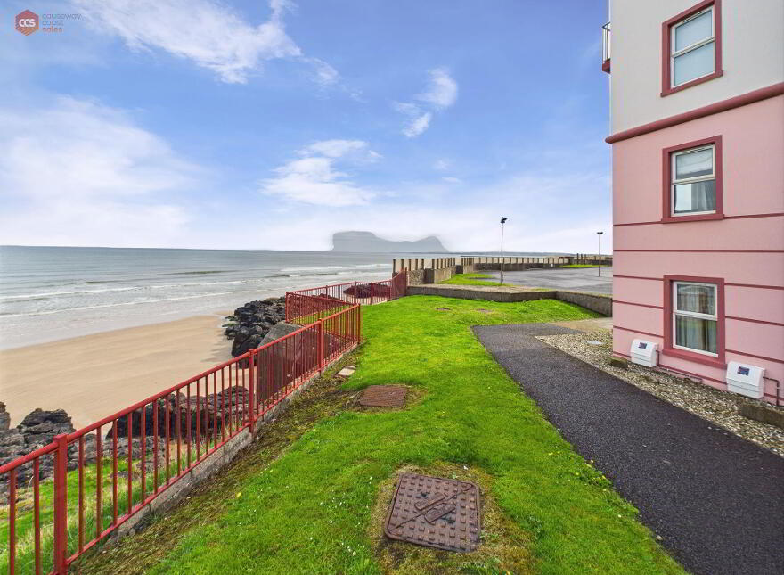 12 Ocean View, Castlerock, BT51 4QZ
