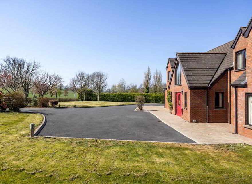 60 Ballyknock Road, Royal Hillsborough, BT26 6EF