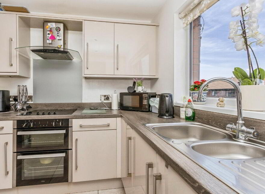 15 Lord Warden's Grange, Bangor, BT19 1YN