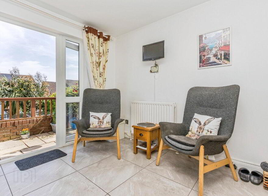 15 Lord Warden's Grange, Bangor, BT19 1YN