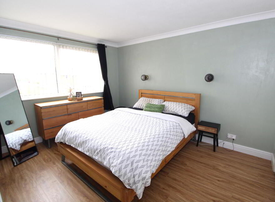 22 Lester Avenue, Lisburn, BT28 3QD