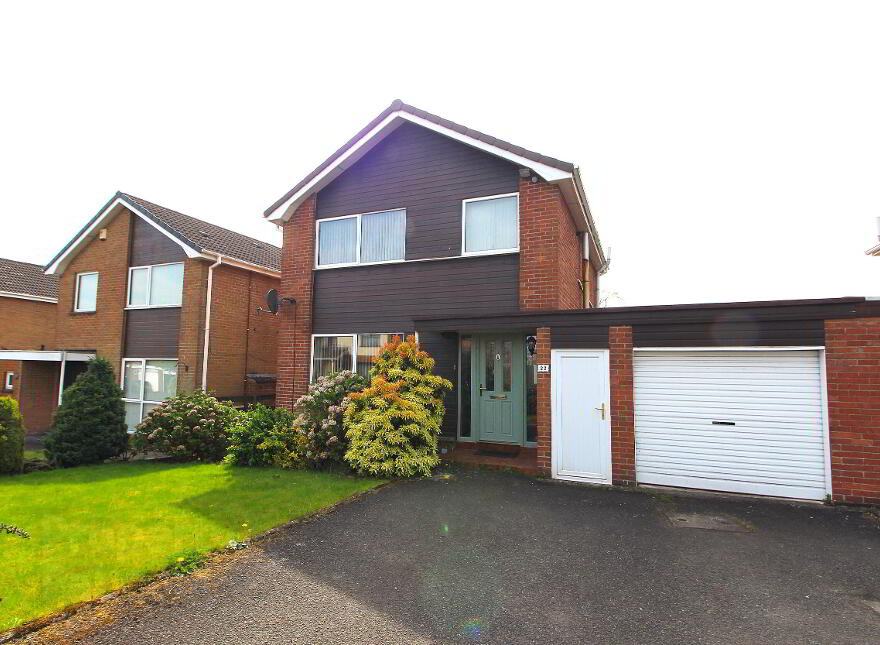 22 Lester Avenue, Lisburn, BT28 3QD photo