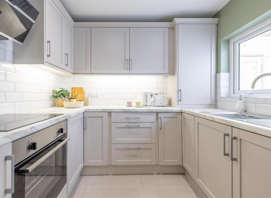Rooms 4 & 5, 28 Glendower Street, Belfast, BT6 8PD