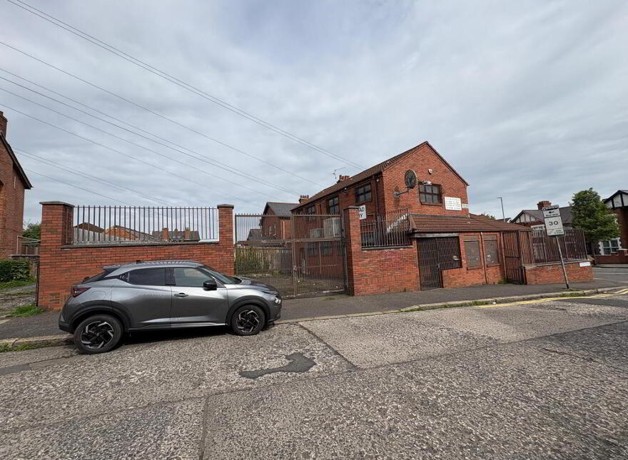 1a Norfolk Parade, Belfast, BT11 8DA