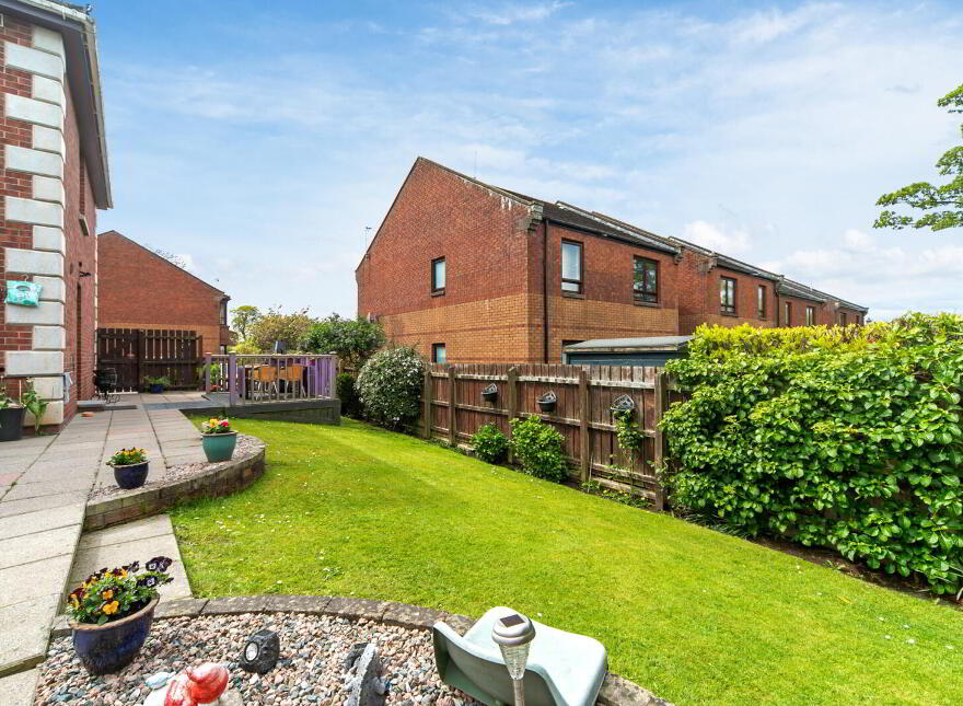8 Thornhill Mews, Belfast, BT5 7AF
