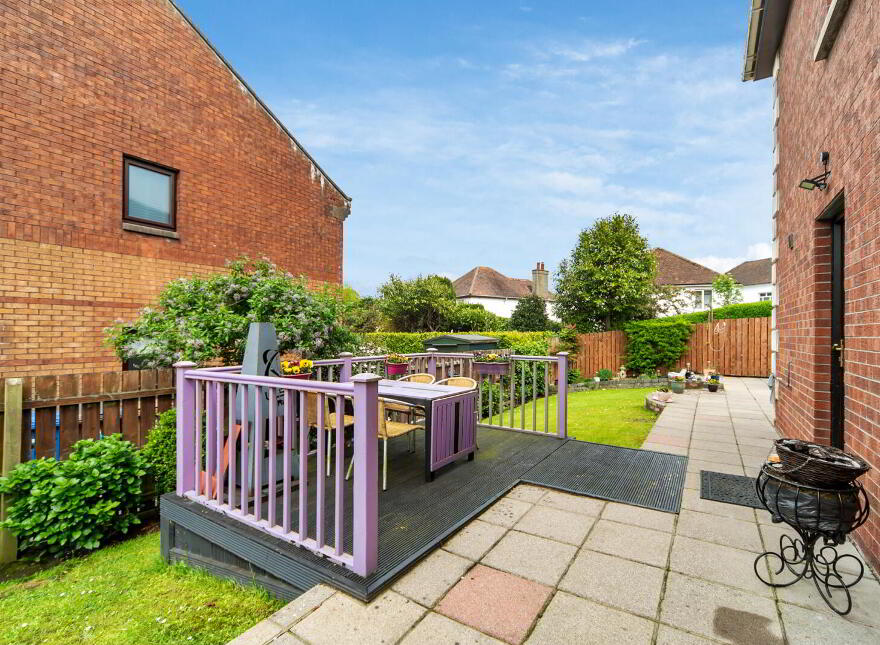 8 Thornhill Mews, Belfast, BT5 7AF