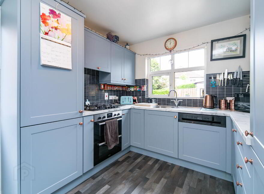 8 Thornhill Mews, Belfast, BT5 7AF