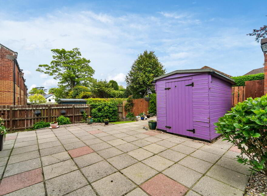 8 Thornhill Mews, Belfast, BT5 7AF