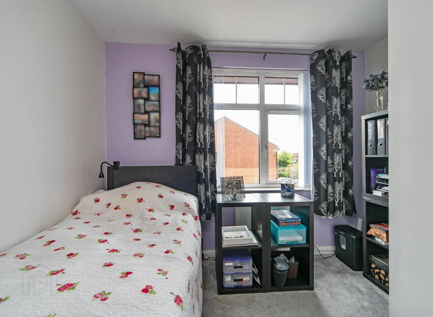 8 Thornhill Mews, Belfast, BT5 7AF