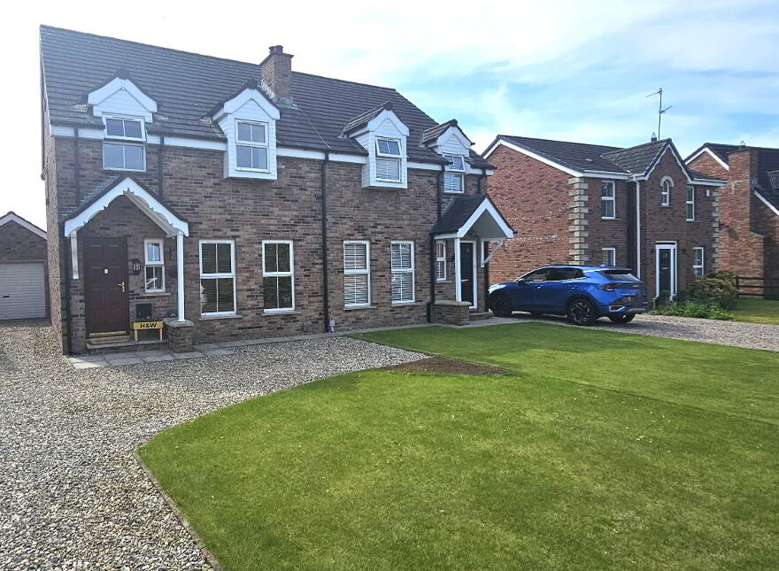 24 Glenbrae, Lisburn, BT28 2YJ photo