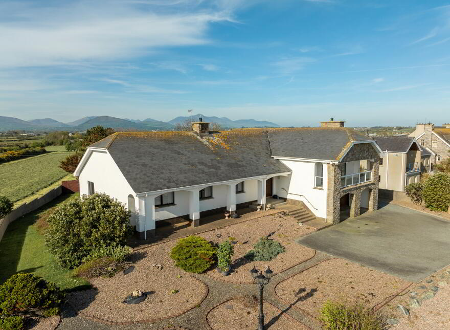 Langbank, 53 Ameracam Lane, Cranfield, Kilkeel, BT34 4LN