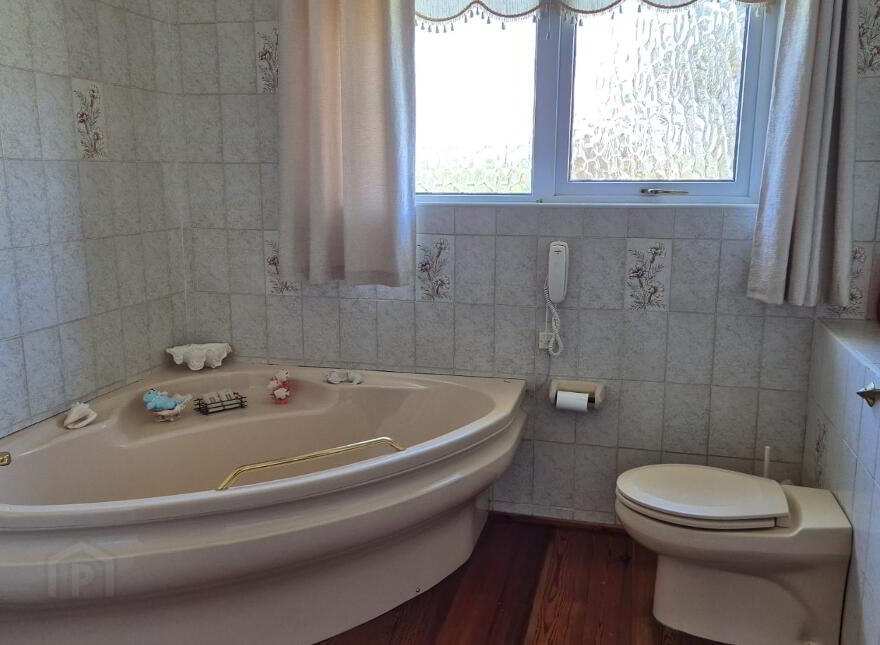 Langbank, 53 Ameracam Lane, Cranfield, Kilkeel, BT34 4LN