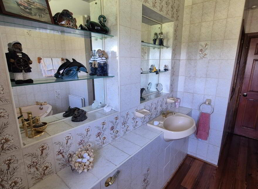 Langbank, 53 Ameracam Lane, Cranfield, Kilkeel, BT34 4LN