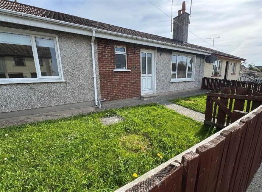 23 Cross Heights, Newry, BT34 5QU photo
