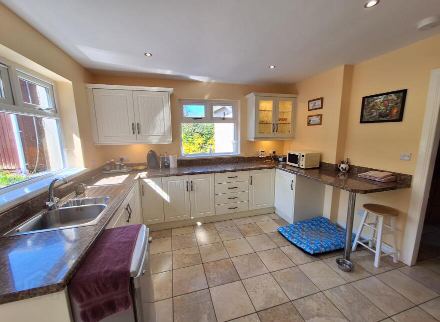 'Margy', 25 Glenshesk Road, Ballycastle, BT54 6PA
