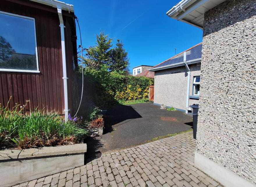 'Margy', 25 Glenshesk Road, Ballycastle, BT54 6PA
