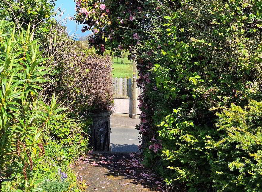 'Margy', 25 Glenshesk Road, Ballycastle, BT54 6PA