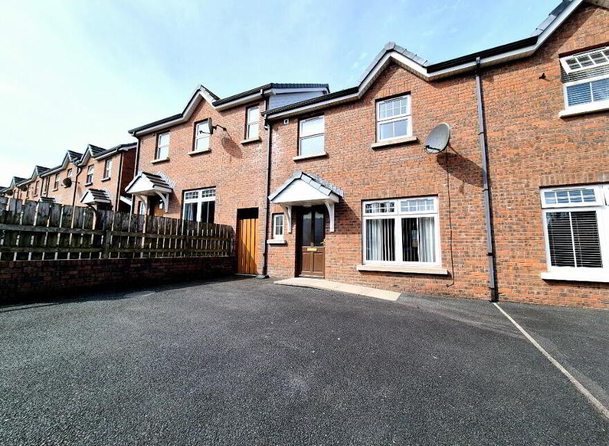 7 Loughview Gardens, Omagh, BT79 7GQ