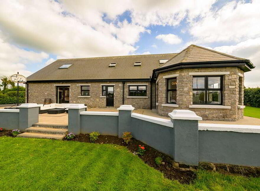 Antylstown, Navan Meath, C15W7YA