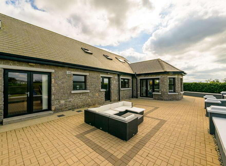 Antylstown, Navan Meath, C15W7YA