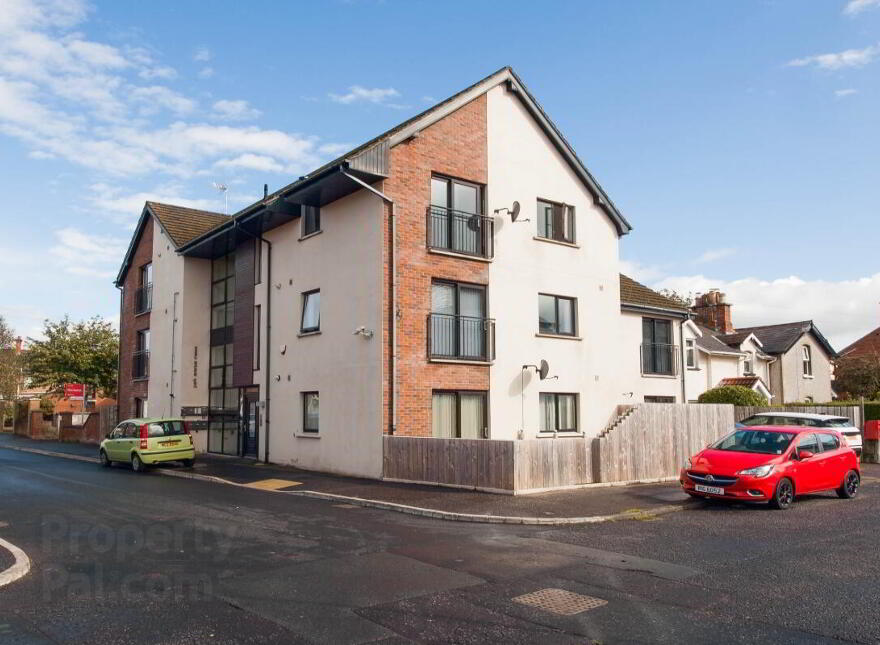 Apartment 4 Park Avenue Mews, Lisavon Street, Belfast, BT4 1LG photo