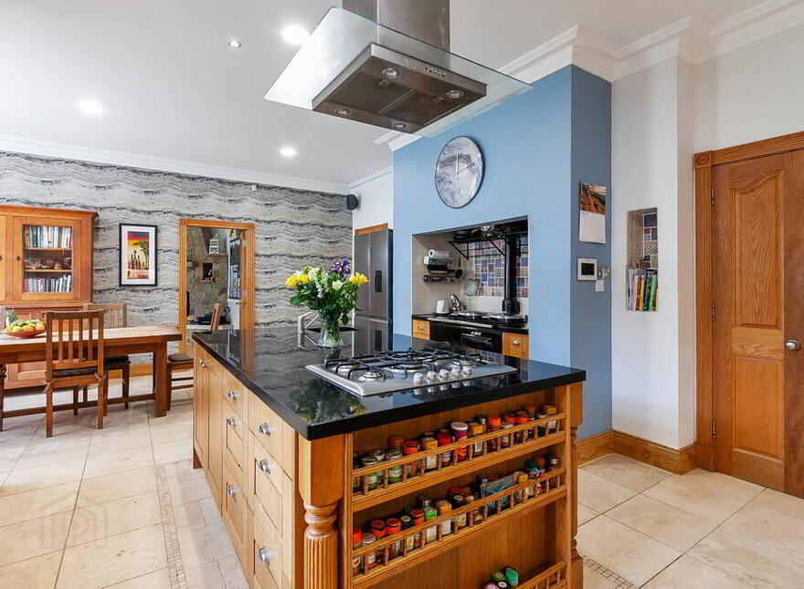 24 Harmony Hill, Lisburn, BT27 4EP