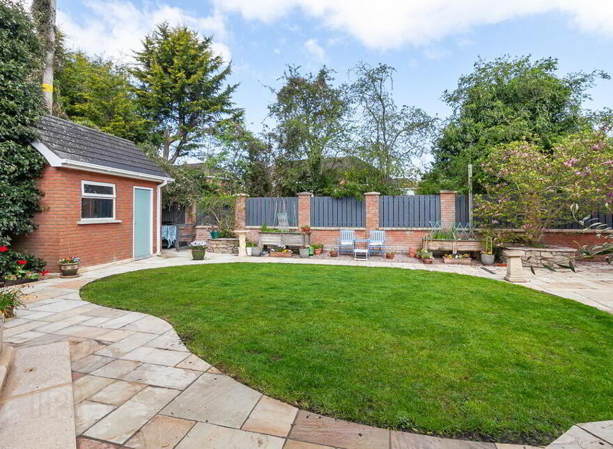 24 Harmony Hill, Lisburn, BT27 4EP