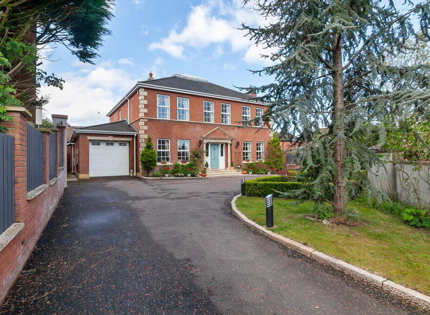 24 Harmony Hill, Lisburn, BT27 4EP