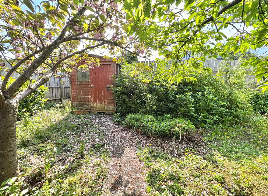 5 Gleannan Close, Omagh, BT79 7YA