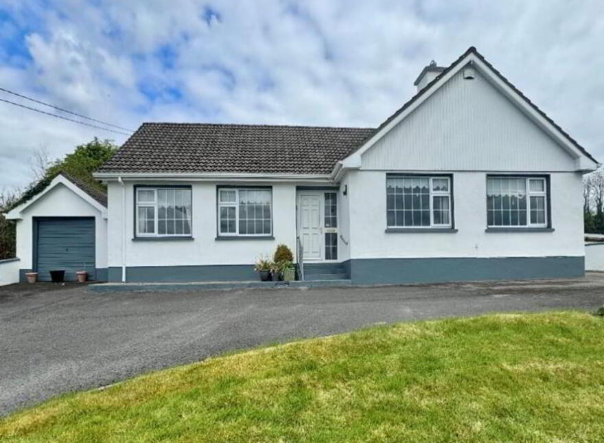 Tully, Ballinamore, N41XY29 photo