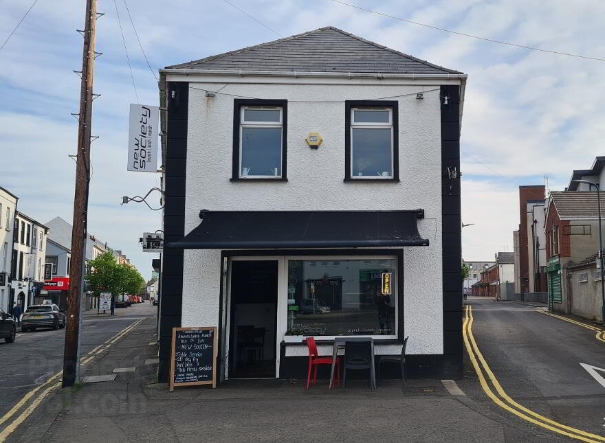 54 New Row, Coleraine, BT52 1AF photo