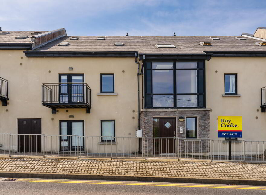 33 Slade Castle Walk, Saggart, Dublin, D24K8FP photo
