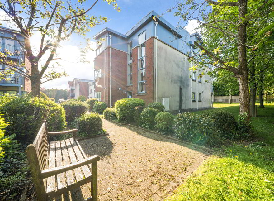 33 The Courthouse, Rathcoole, Dublin, D24C663 photo