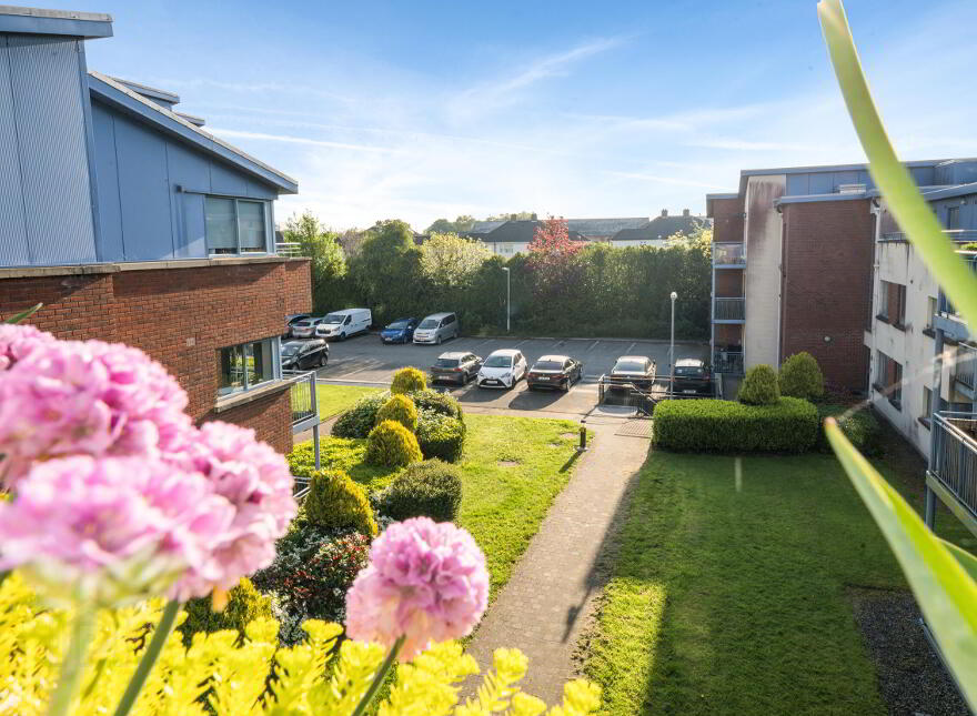 33 The Courthouse, Rathcoole, Dublin, D24C663