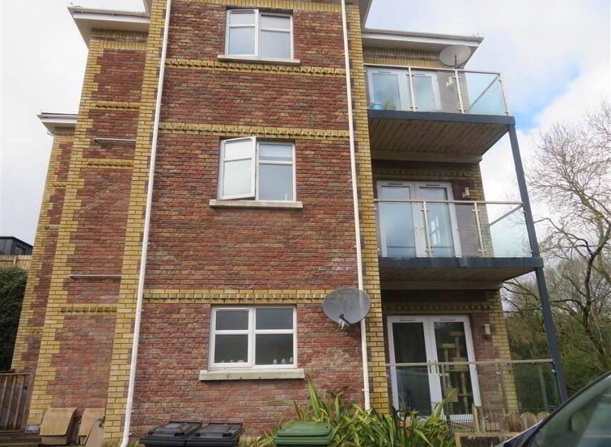 45 Glenburn Manor, Dunmurry, Belfast, BT17 9DX photo