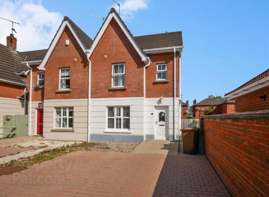 3 The Demesne, Hillsborough Road, Carryduff, Belfast, BT8 8GW photo