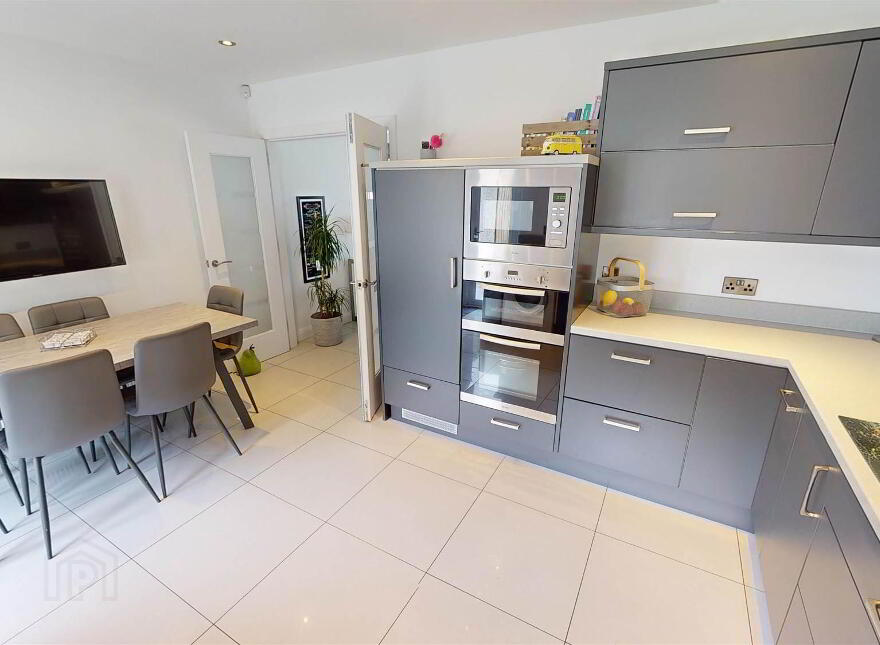 4 Landor Park, Lisburn, BT27 5HF