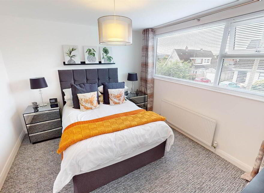 4 Landor Park, Lisburn, BT27 5HF