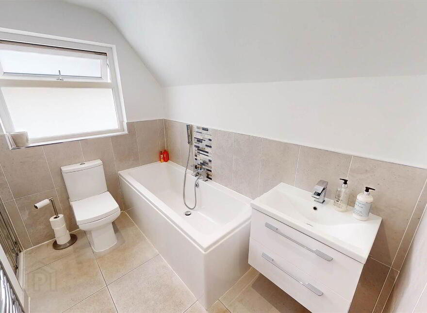 4 Landor Park, Lisburn, BT27 5HF