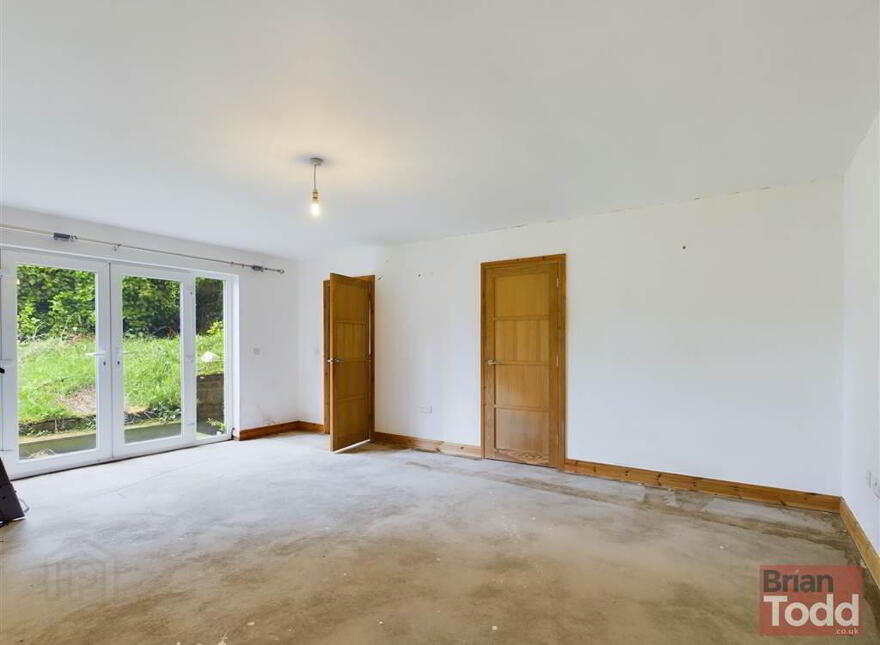 Belfast Road, Whitehead, Carrickfergus, BT38 9SP