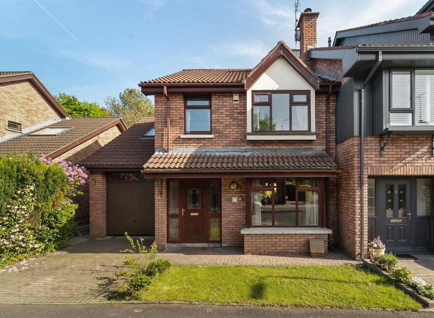 7 Balmoral Park, Upper Lisburn Road, Belfast, BT10 0QD photo