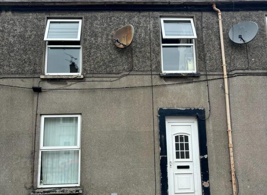 8 James Street, Newtownards, BT23 4DY photo